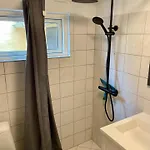 Charming Townhome Near And Square Nyaraló