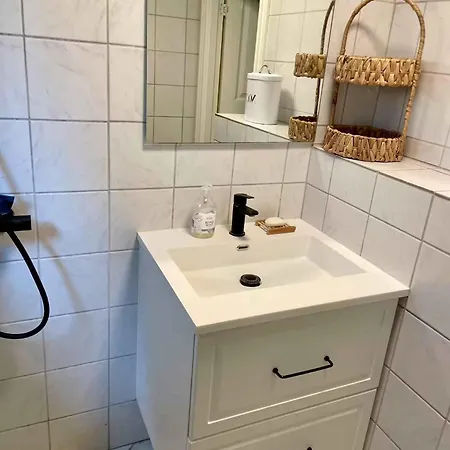 בית נופש Charming Townhome Near And Square