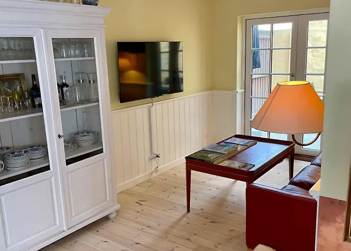Charming Townhome Near And Square * Ærøskøbing